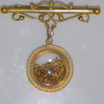 Brooch, solid 14 ct with natural gold nuggets