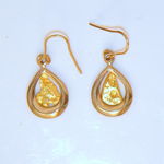 Ear rings with natural gold nuggets, yellow gold `round` style